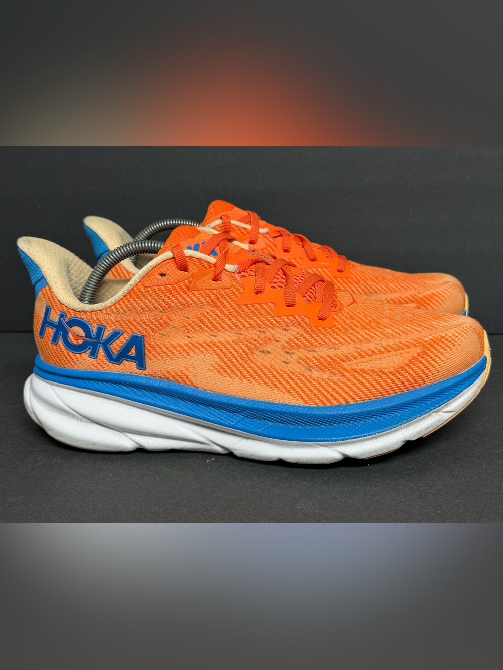 Hoka Men's Clifton 9 Wide Shoes Vibrant Orange/Impala 1132210-VOIM – Size 9.5 2E - Picture 4 of 11